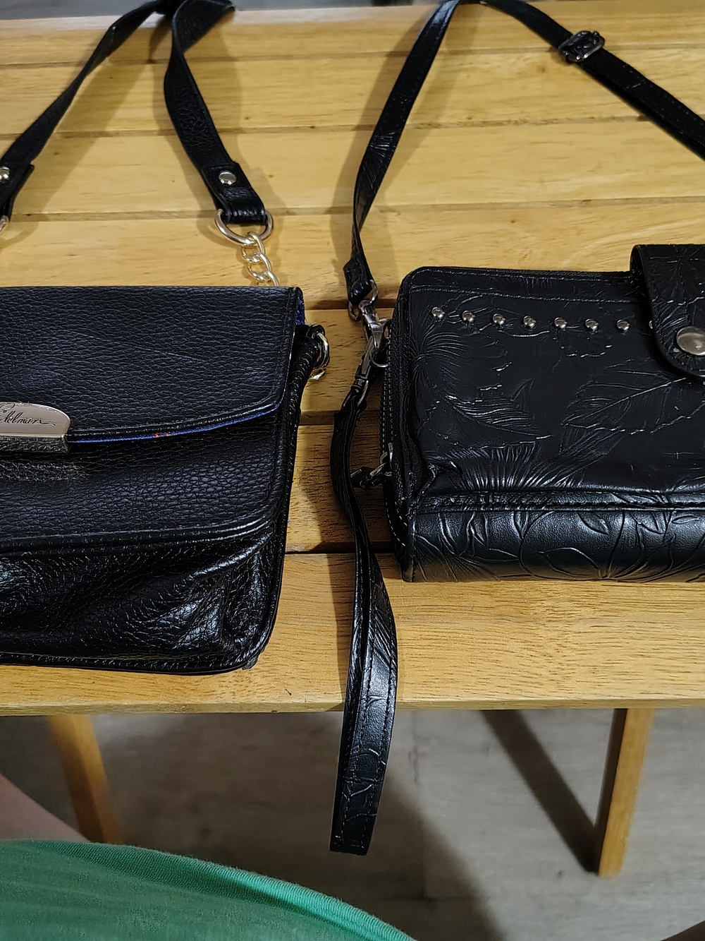 Black Women's Crossbody Bag - Classic Everyday Style